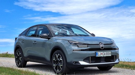 Test: Citroën C4 Hybrid 145 Business – Ponovno vstajenje