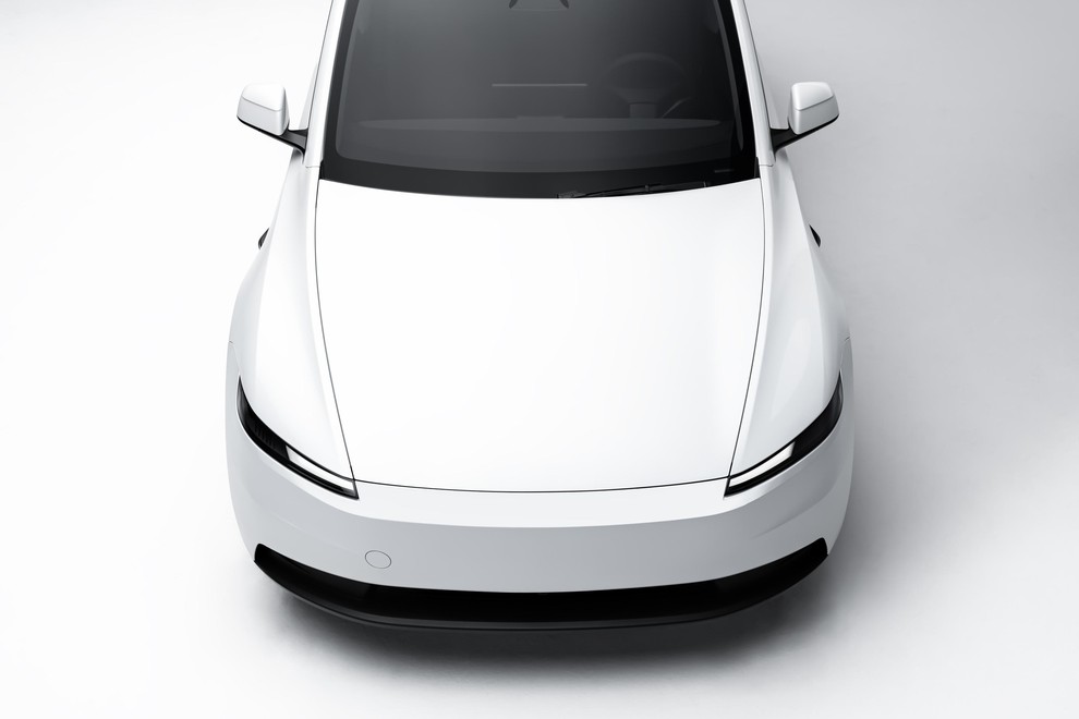 Tesla Model T Standard