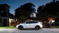 Tesla Model T Standard