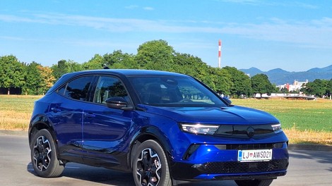 Test: Opel Mokka 1.2 Turbo Hybrid 48V GS– Ples številk in izračunov