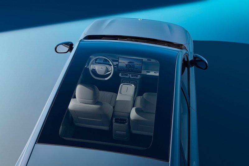 Novo v Sloveniji: Leapmotor B10 – Električne ovire padajo