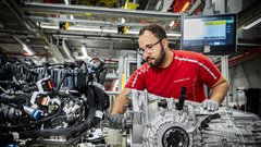 Ne šest ali osem, ne deset ali dvanajst, pri Porscheju so patentirali 18-valjni motor