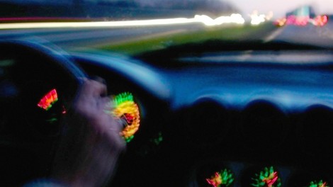 Droge se vse bolj pridružujejo alkoholu v zlovešči statistiki prometnih nesreč