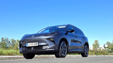Test: MG S5 EV - Strahospoštovanje? Kje neki …