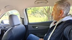 ... predvsem pa dovolj prostora za kolena.