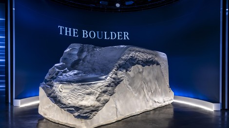 Za rojstni dan so ga vklesali v kamen…ne brez razloga