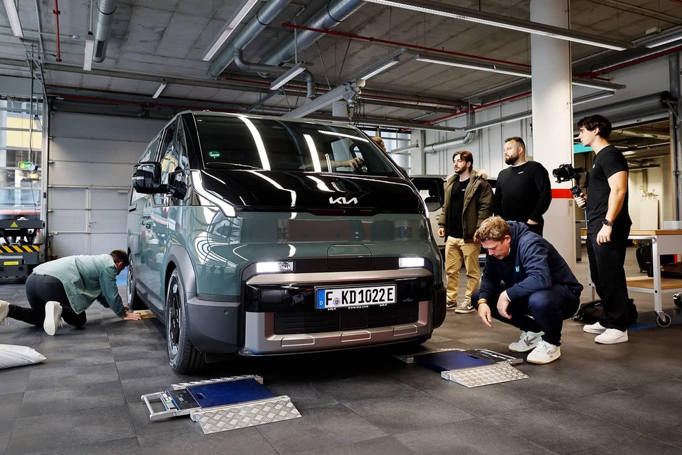 Znamka, ki se šele uveljavlja med dostavniki, je postavila svetovni rekord (Avtor/Vir: Kia) Znamka, ki se šele uveljavlja med dostavniki, je postavila svetovni rekord