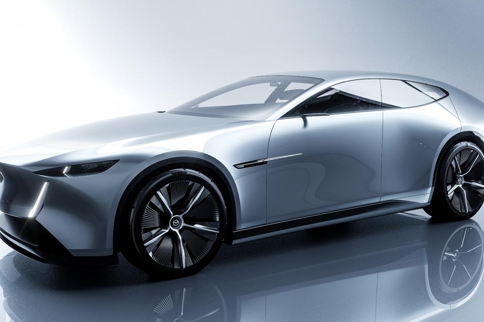 Pri Mazdi so prepričani, da brez užitka v vožnji ni trajnostne mobilnosti (Avtor/Vir: Mazda) Pri Mazdi so prepričani, da brez užitka v vožnji ni trajnostne mobilnosti