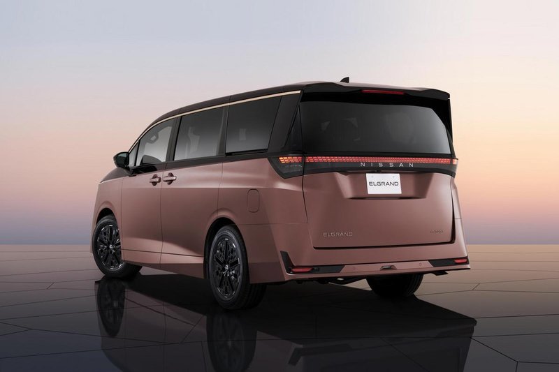 Nissan Elgrand oživlja v Evropi pozabljen avtomobilski razred