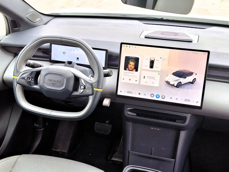 Test: Lynk & Co 02 More -  Električni in stilski izziv