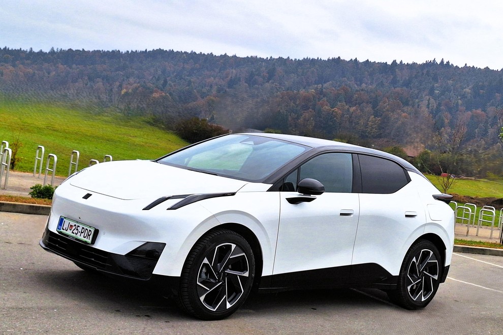 Test: Lynk & Co 02 More -  Električni in stilski izziv