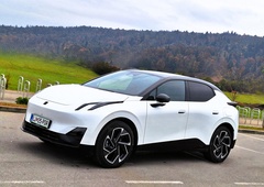 Test: Lynk & Co 02 More -  Električni in stilski izziv