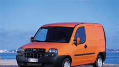 Fiatov dostavnik Doblo jih je obrnil petindvajset