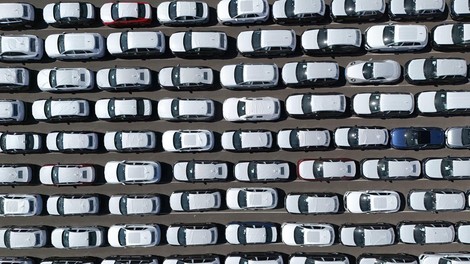 Preporod evropske avtomobilske industrije - to napovedujejo analitiki za prihodnje leto