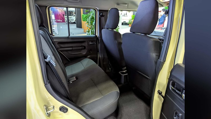 Ta predelava avtodoma na osnovi Suzukijevega Jimnyja je cenovno ugodna, vendar…