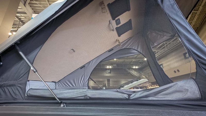 Ta predelava avtodoma na osnovi Suzukijevega Jimnyja je cenovno ugodna, vendar…