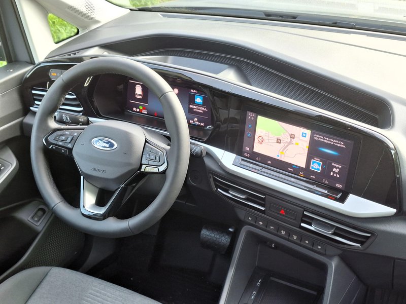 Test: Ford Tourneo Connect EcoBoost PHEV Active - Petdeset odtenkov uporabnosti