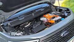 Test: Ford Tourneo Connect EcoBoost PHEV Active - Petdeset odtenkov uporabnosti