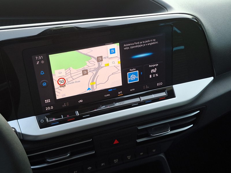 Test: Ford Tourneo Connect EcoBoost PHEV Active - Petdeset odtenkov uporabnosti