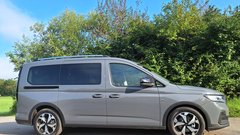 Test: Ford Tourneo Connect EcoBoost PHEV Active - Petdeset odtenkov uporabnosti