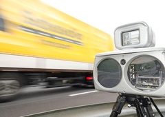 Nov zakon je nočna mora za voznike: policisti kazni pišejo kot obsedeni, več kot 100 ljudi celo aretiranih!