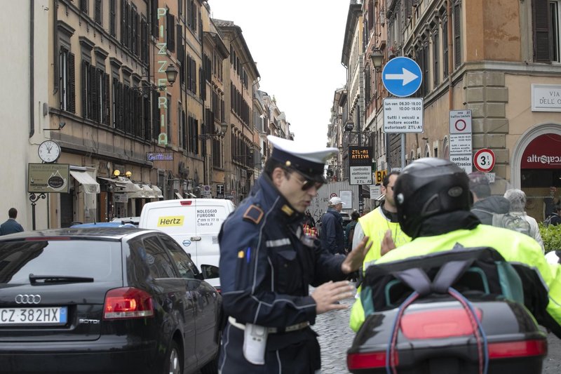 V večnem mestu prepovedana vožnja bencinskih in dizelskih avtomobilov