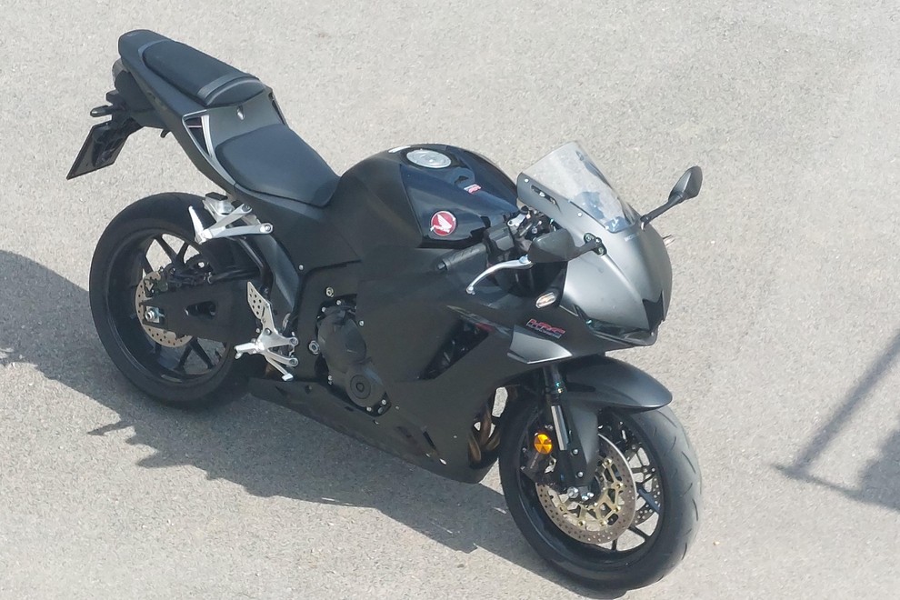 Test, Honda CBR 600 RR - »Kaj to še delajo…?« -