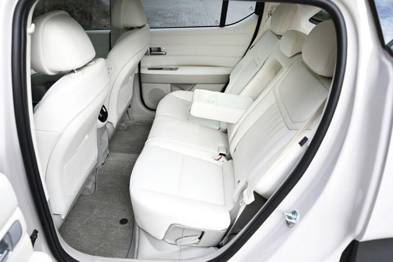 Novi Hyundai Nexo se z vodikom napolni v času kratkega postanka za kavo