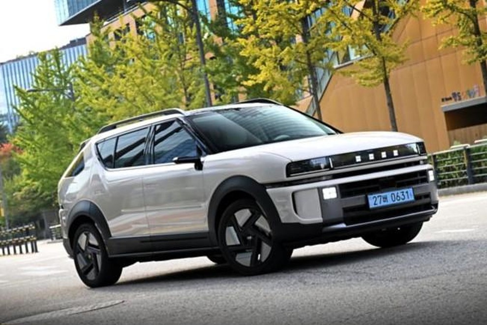 Novi Hyundai Nexo se z vodikom napolni v času kratkega postanka za kavo