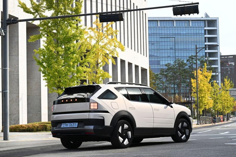 Novi Hyundai Nexo se z vodikom napolni v času kratkega postanka za kavo