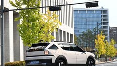 Novi Hyundai Nexo se z vodikom napolni v času kratkega postanka za kavo