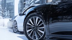 Sredi novembra se na cestah začne zima…in morda bo spet bela