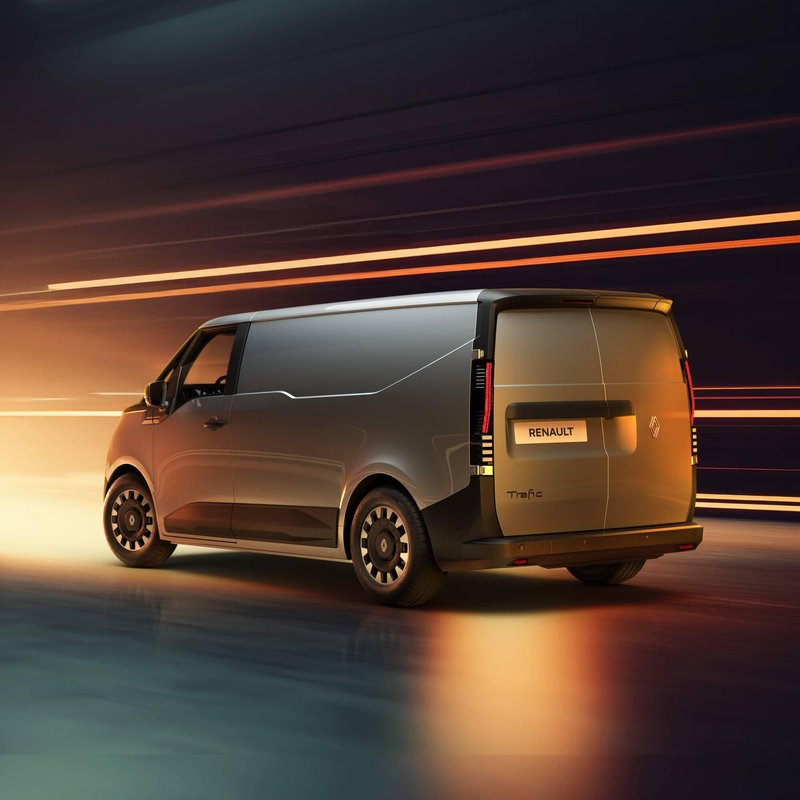 Prihaja novi Renault Trafic, sodoben, vsestransko povezljiv in z električnim pogonom