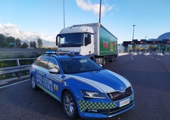 Italijanska policija napoveduje vojno dizelskim goljufom, najprej na udaru tovornjaki