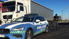 Italijanska policija napoveduje vojno dizelskim goljufom, najprej na udaru tovornjaki