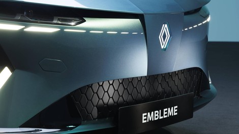 Tudi pri Renaultu so očitno spoznali, da je bila pretirana pozornost elektriki napaka