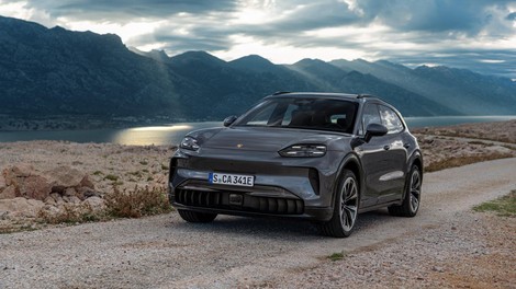 Novi električni Porsche Cayenne z 850 kilovati v dveh sekundah in pol do stotice