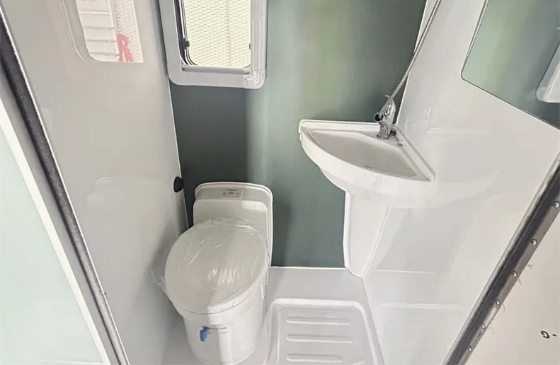 Kitajski avtodom za uporabnike z domišljijo in željo po uživanju