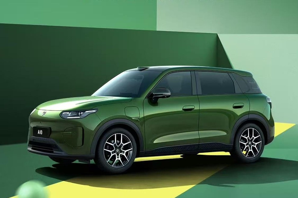 Prihaja Leapmotor A10, še eden od »nadležnih« kitajskih tekmecev