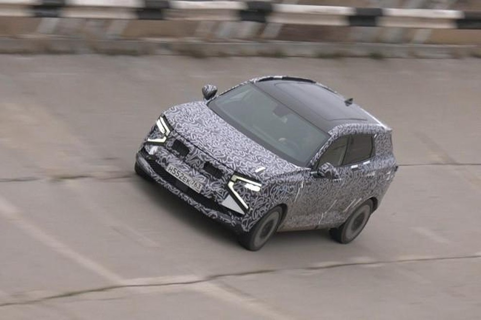 Lada Azimut na zadnjih testih in v predserijski proizvodnji