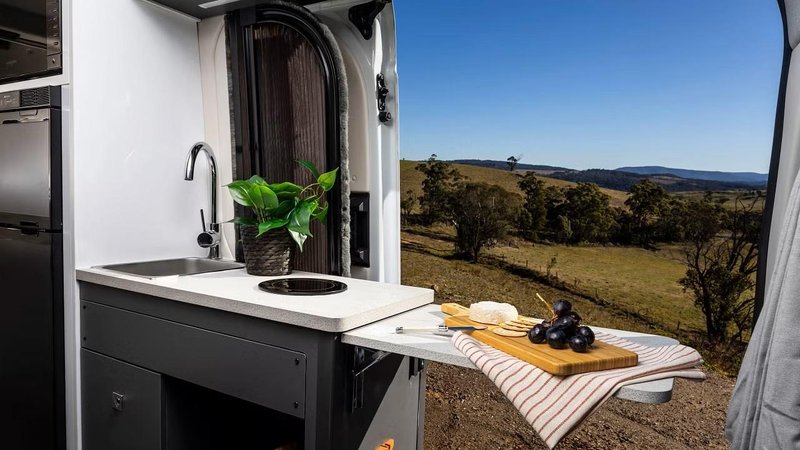 Kitajski avtodom za varčne na osnovi Maxusovega dostavnika