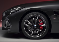 Obeta se najbolj črno slovo. Takega avtomobila BMW (vsaj za zdaj) ne bo imel več v ponudbi