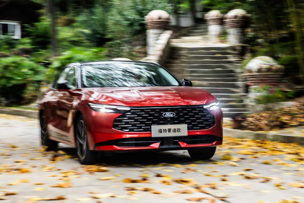 Vrnitev odpisanega: tam nekje daleč je oživljeni Fordov »svetovljan« Mondeo