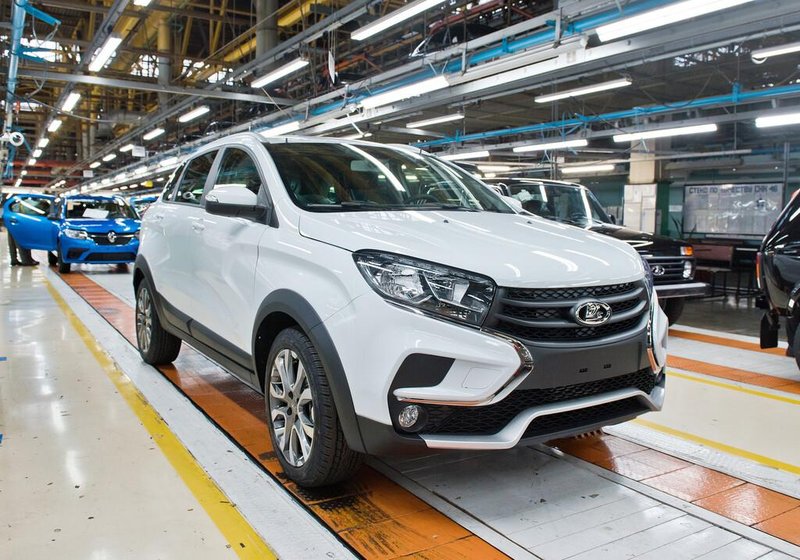 Napovedi kažejo, da se ruski avtomobilski trg dobesedno potaplja