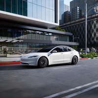 Prihaja najcenejši Tesla Model 3. Znana je tudi že cena v Sloveniji