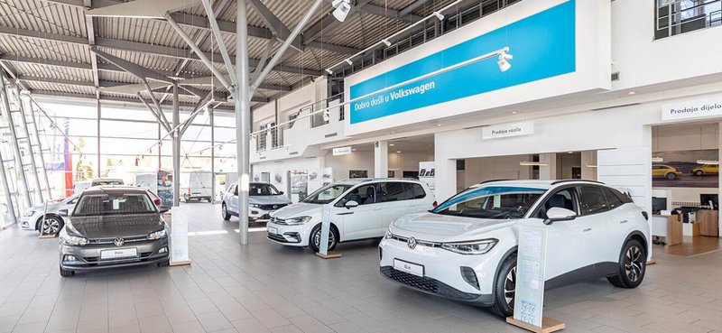 Novi avtomobili so pri južnih sosedih še vedno dražji. A to ni pravilo