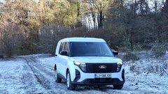 Test: Ford Transit Courier Furgon Kombi 1,0 - Tri v (zadnjo) vrsto ...