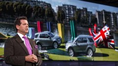 Pri Jaguarju zanikajo, da so glavnega oblikovalca dobesedno nagnali iz pisarne