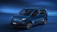 Vrnitev trojčkov, zaradi katerih so Slovenci ob njihovem odhodu prelivali krokodilje solze