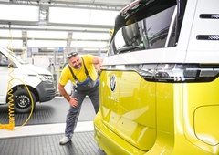 Udarec električni mobilnosti: Volkswagnov umik prikupnega, a dragega ID. Buzza